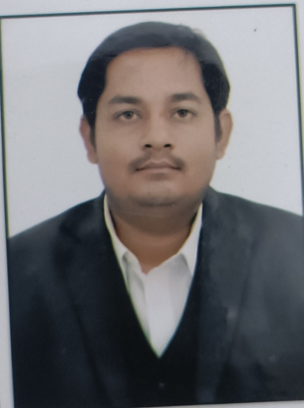 Varun Dwivedi - Image missing